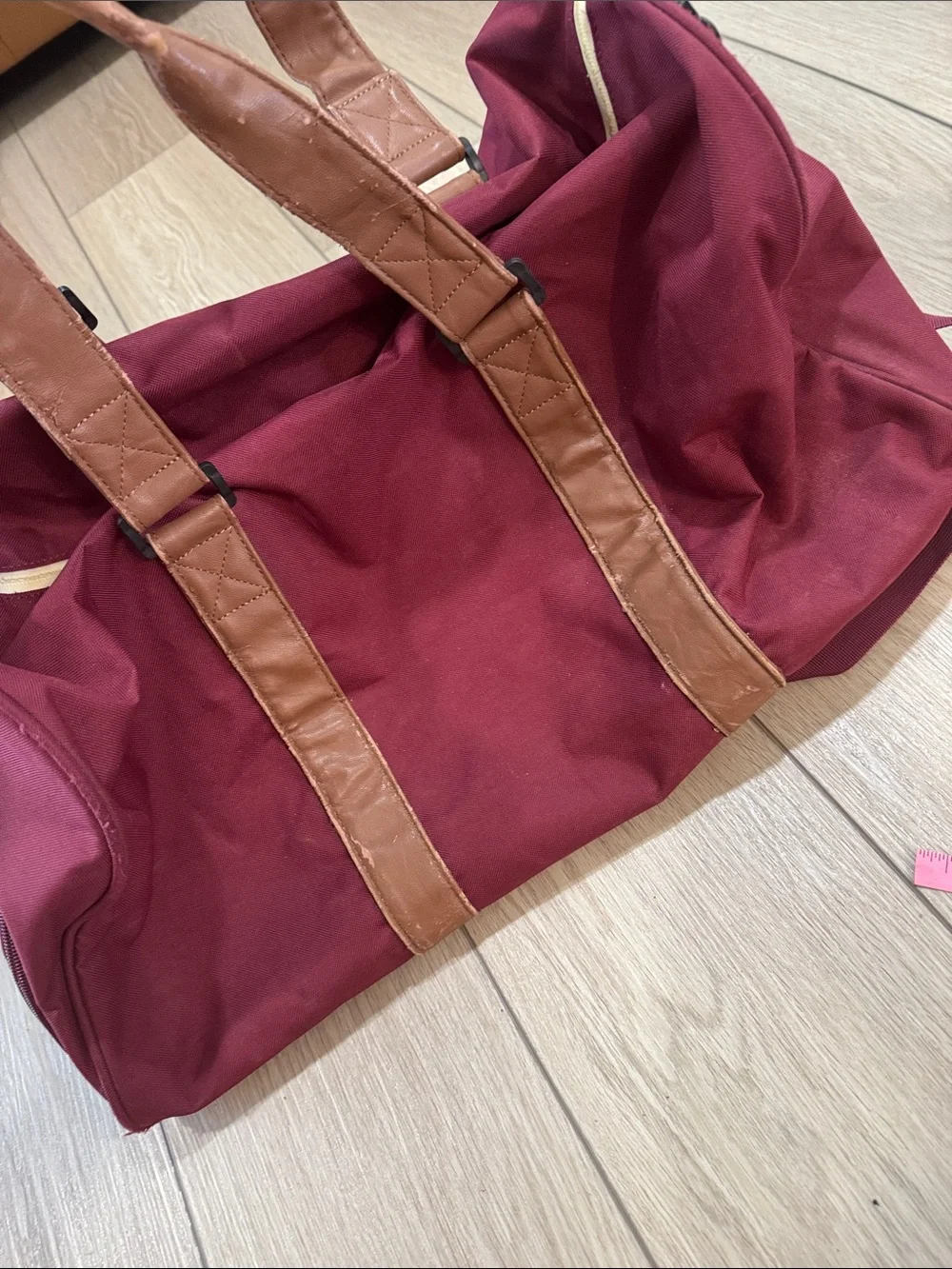 Herschel Novel Duffle Bag Weekender Retail: $120 Vacation Travel Red